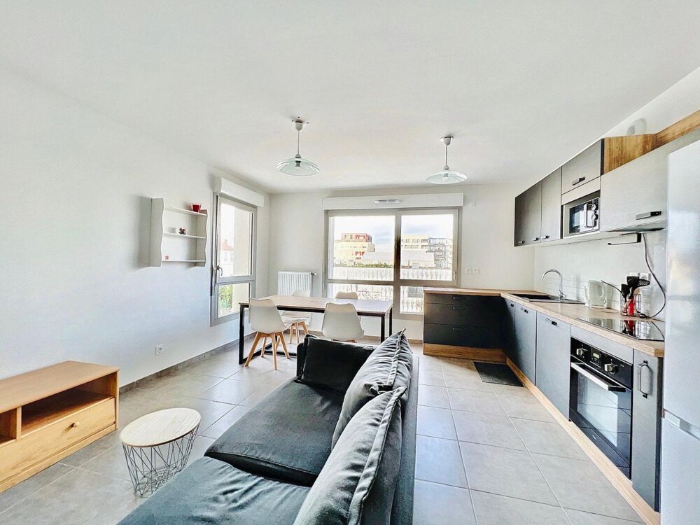 Location Appartement Croix Luizet, superbe T3 meublé 58m² Villeurbanne