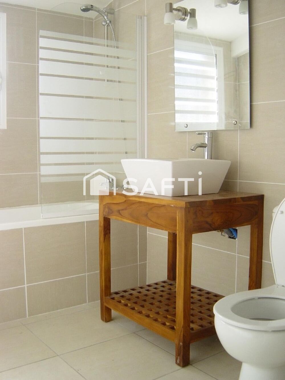 Appartement duplex atypique - esprit maison