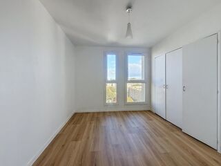  Appartement à louer 3 pièces 58 m²