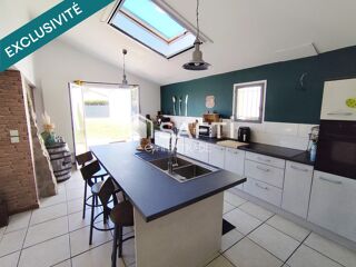  Maison  vendre 6 pices 210 m
