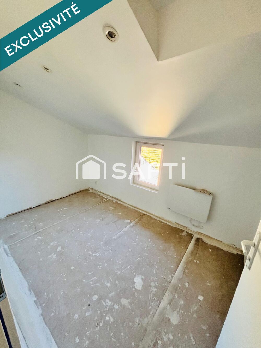 maison de bourg de 79 m² rénovée avec petit extérieur