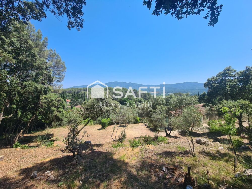 PIGNANS - MAISON TRADITIONNELLE DE 225M2 COMPOSEE DE 3 APPARTEMENTS, PISCINE, TERRAIN DE 4556M2