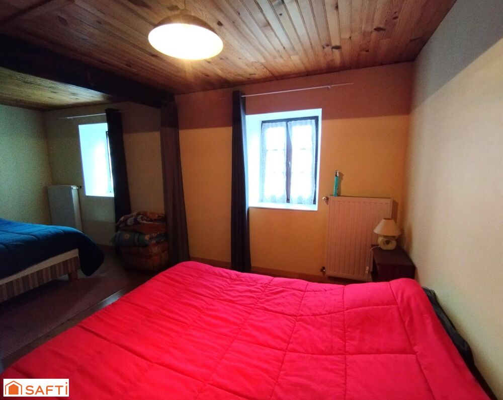 Maison 63 m2, source, 7 hectares (jardin, bois, landes)
