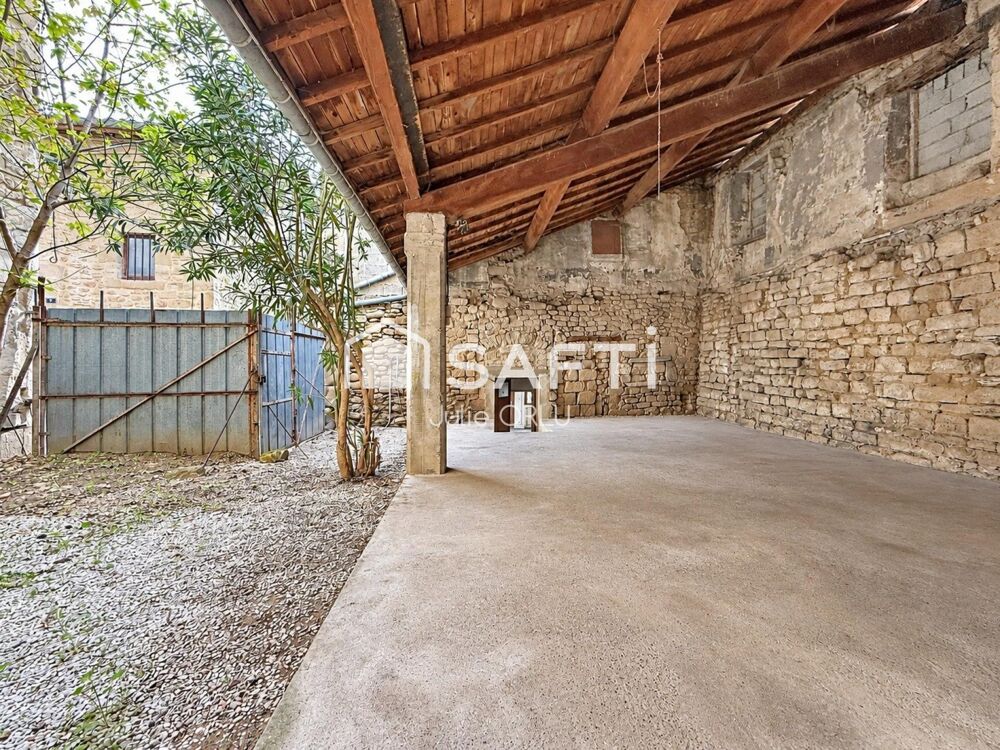 Vente Maison Maison mitoyenne à rénover 5 pièces. Saint-donat-sur-l'herbasse