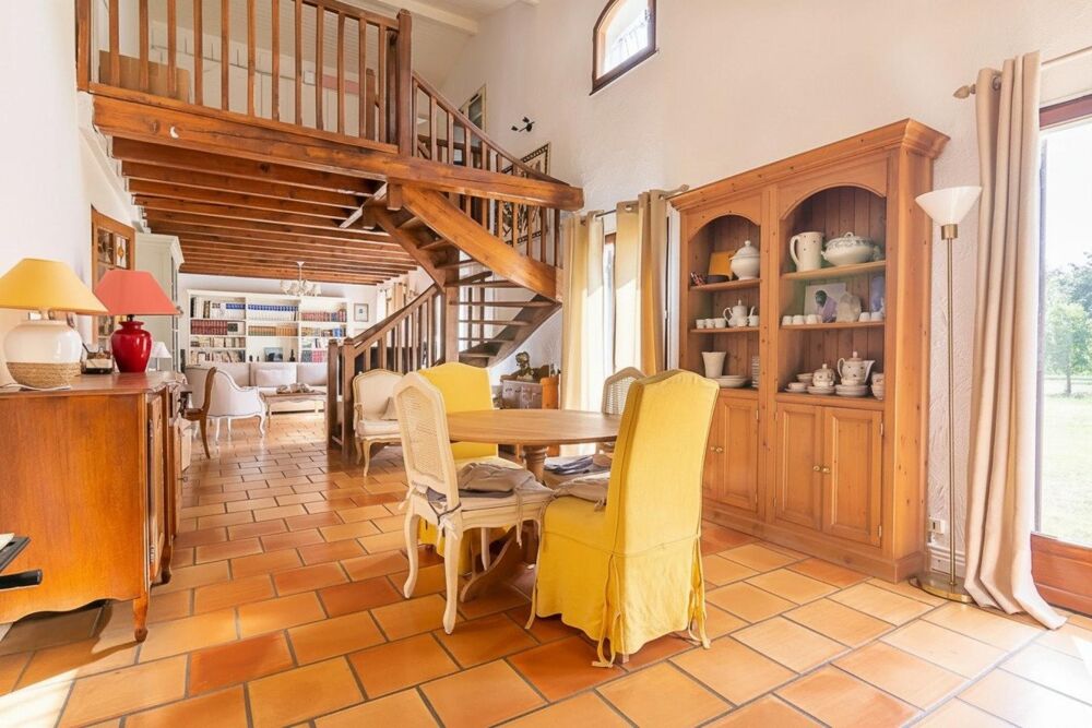 Vente Maison Maison familiale 4 chambres avec grand jardin à La Lande-de-Fronsac (33240) La lande-de-fronsac