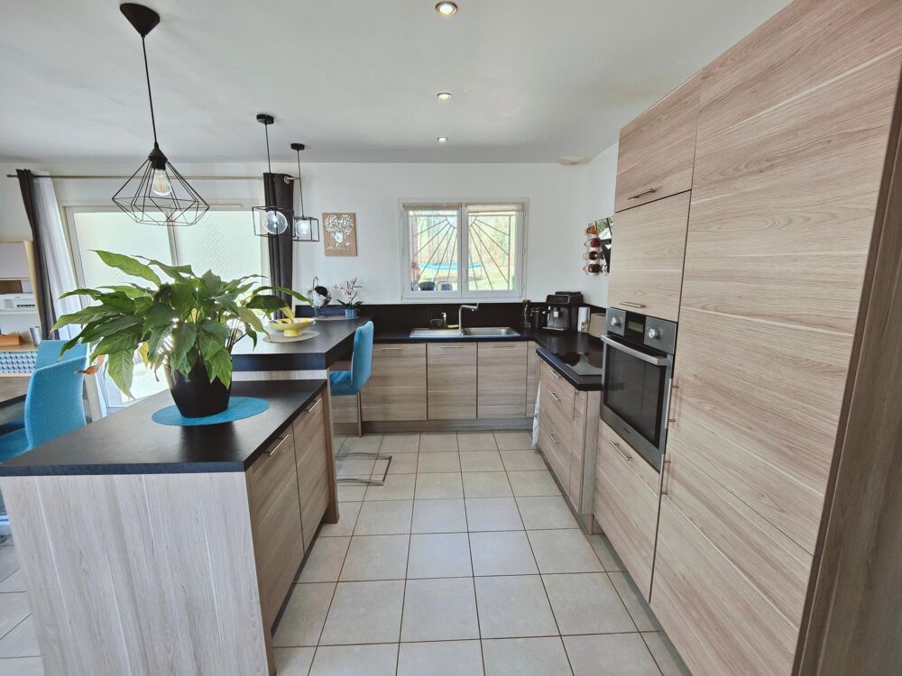 Vente Maison T4 Plain pied. Non mitoyen, au calme. Garage. Creon