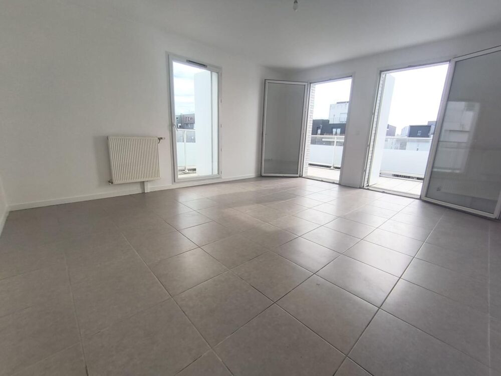 Vente Appartement BORDEAUX LAC – T4 AVEC TERRASSE ET VUE SUR LE LAC Bordeaux