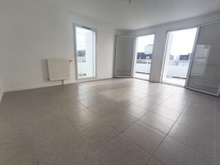 Vente Appartement BORDEAUX LAC – T4 AVEC TERRASSE ET VUE SUR LE LAC Bordeaux