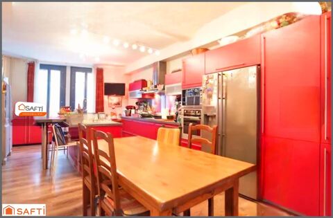   En r�gion Midi Pyr�n�es 31110, charmante Maison T8 de 195m�, 7 chambres, d�pendance, cour, cave, garage � deux pas des halles, t Maison - 8 pi�ce(s) - 195 m�