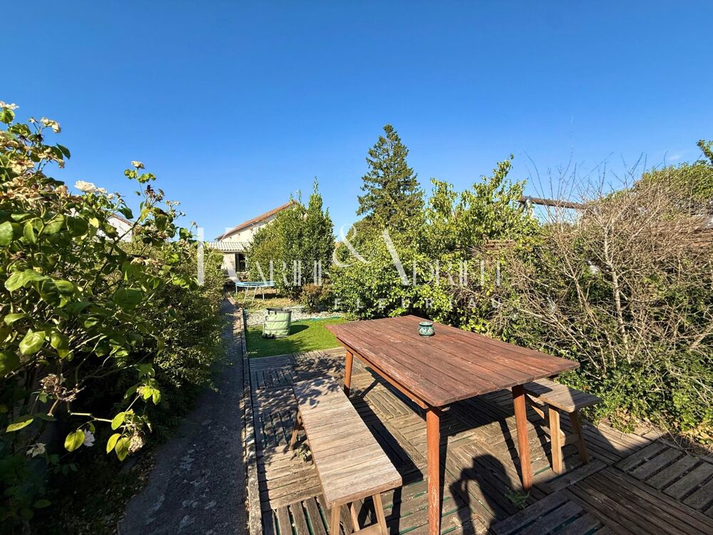 Vente Maison Maison de ville 3 chambres, véranda, dépendance et jardin Fontenay-le-comte