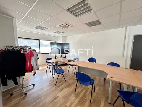 Local commercial de 2020 m&sup2;  Sur un terrain de 4122 m&sup2;  18 pi&egrave;ces   81290 LABRUGUIERE 0 81290 Labruguiere