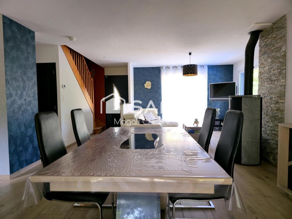 Vente Maison MAISON 110 m² (148 m² au sol) – 4 CHAMBRES – TERRAIN 1000 m² – ENVIRONNEMENT CALME Guipel