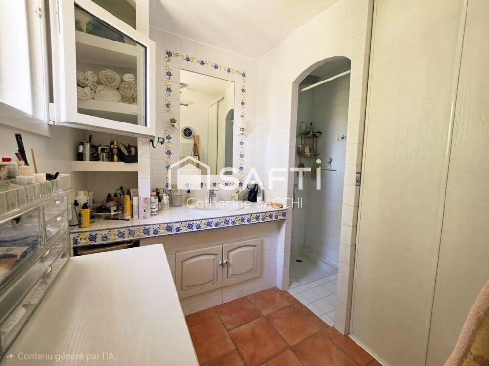 à vendre  Maison Roquebrune-sur-Argens (83520)