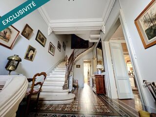 Vente Hôtel particulier Elegante maison de famille dans un quartier facile à vivre : coup de coeur assuré Bordeaux