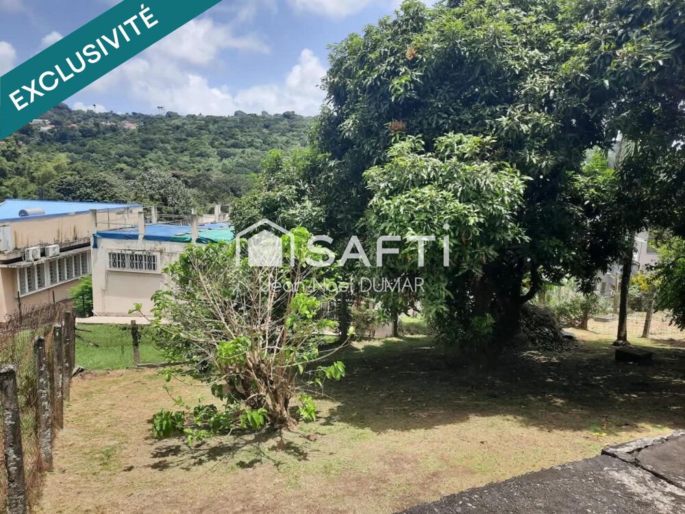 Maison de rapport à rafraîchir à 10 mn du CHU