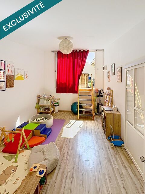   Charmante maison de village r�nov� avec terrasse trop�zienne Maison - 5 pi�ce(s) - 90 m�