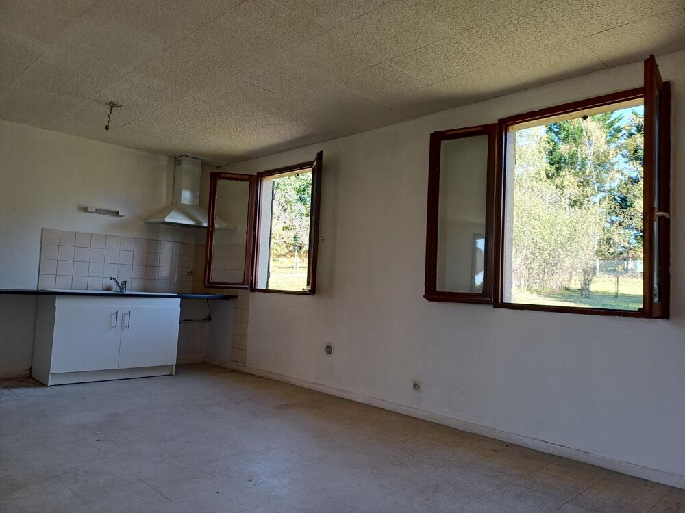 Vente Maison Plain pied. Campagne, terrain. Chalais 5 minutes Bardenac