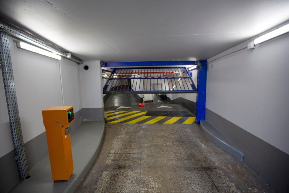 Vente Parking/Garage Vente Parking public / Concession Amodiation / Paris 75017 Paris 17