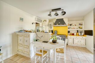  Maison à vendre 6 pièces 217 m²