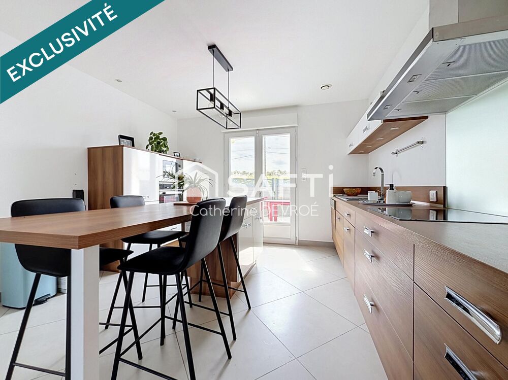 Vente Maison Lumière, volumes et vue dégagée Henneveux