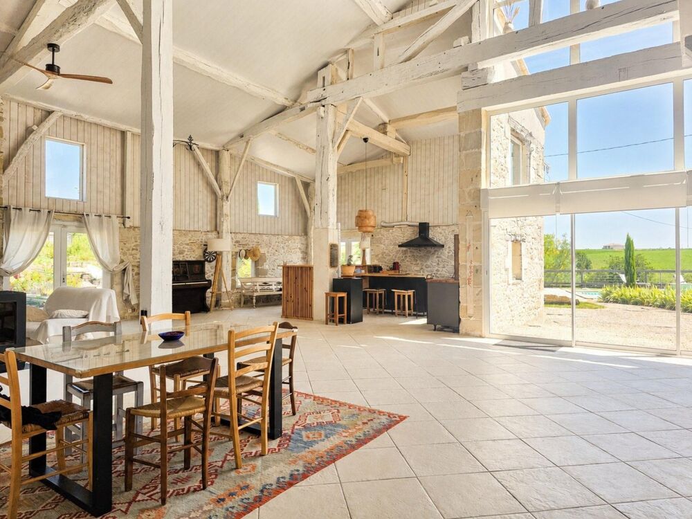Maison 8 pièces 373 m² · à Mauvezin-sur-Gupie · 373 m² · 475 000 €