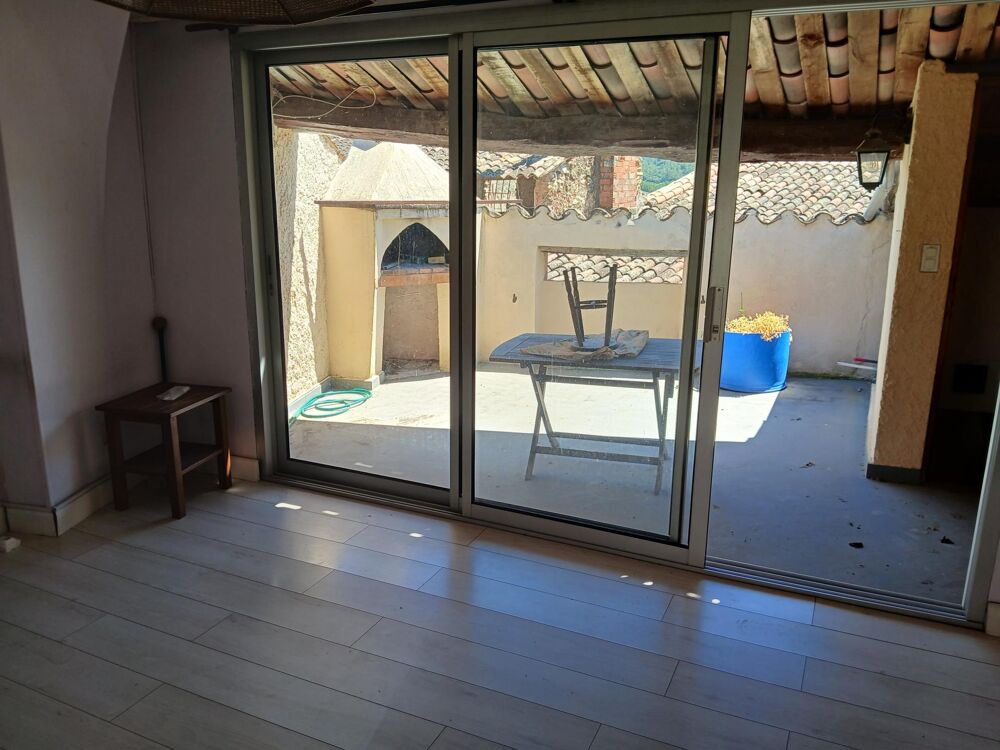 Maison de village avec terrasse