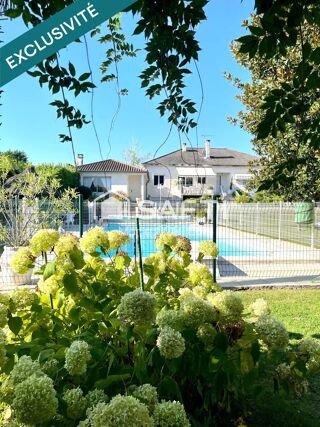  Maison � vendre 6 pi�ces 220 m�