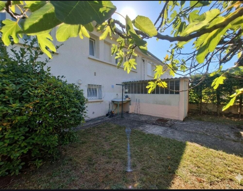 Vente Maison MEYZIEU LE CARREAU – Maison familiale 107 m² – Terrain 436 m² – 3 chambres – Garage – Combles aménageables – Calme et sans vis-à Meyzieu