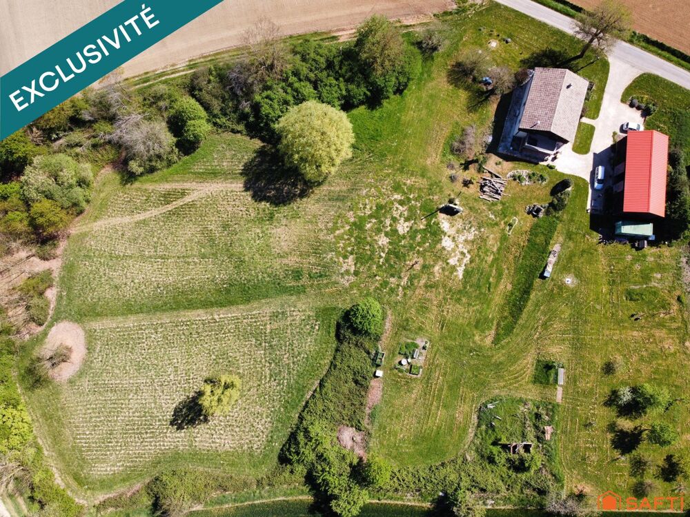 DPE B. Rénovation totale. Terrain constructible.