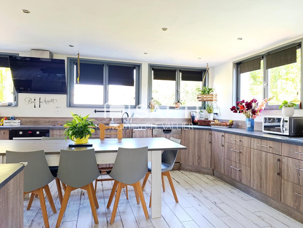 Vente Maison Maison familiale 168 m� avec d�pendances & box � chevaux Airaines