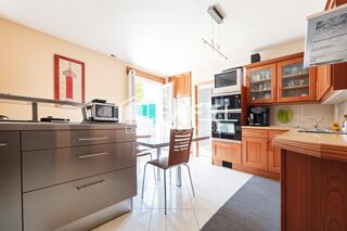  Maison � vendre 7 pi�ces 180 m�