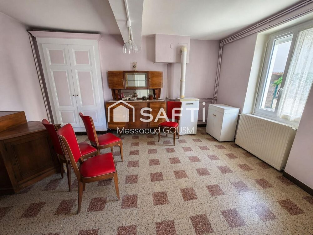 Vente Maison Maison de famille avec potentiel et grand terrain – Centre de Chasse-sur-Rhône Chasse-sur-rhone