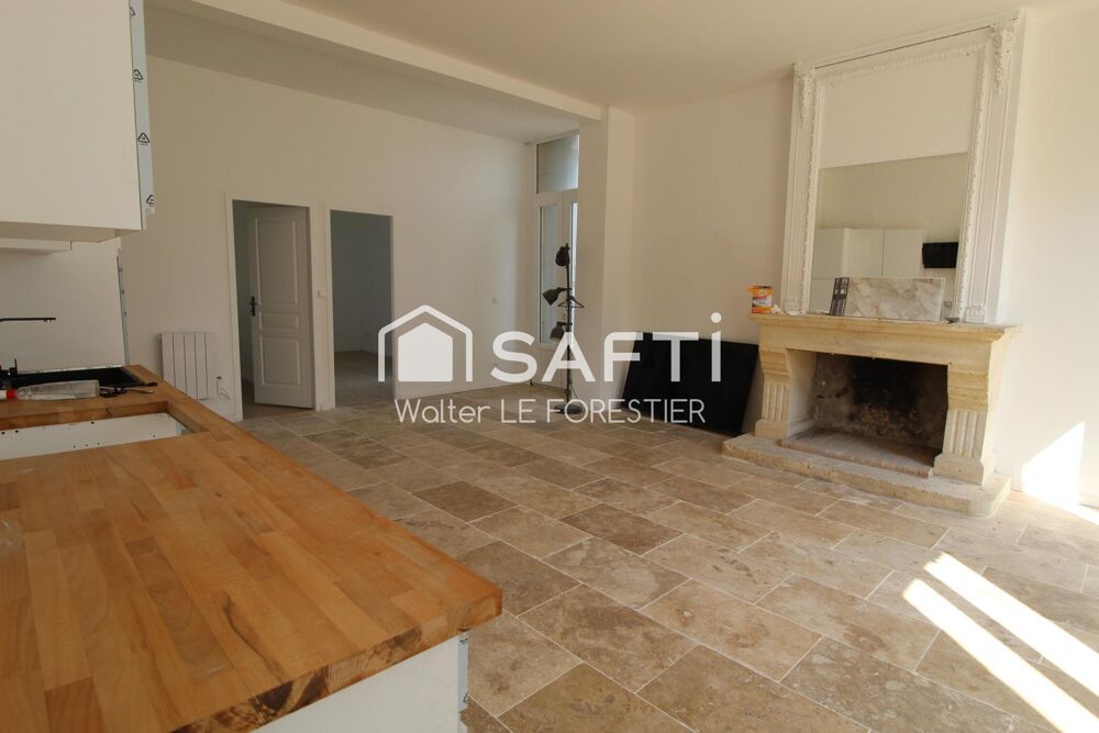 Vente Appartement DANS UN CHATEAU, APPARTEMENT T3 RENOVE AVEC JARDIN D'ENVIRON 100 m² ET PLACE DE PARKING Saint-louis-de-montferrand