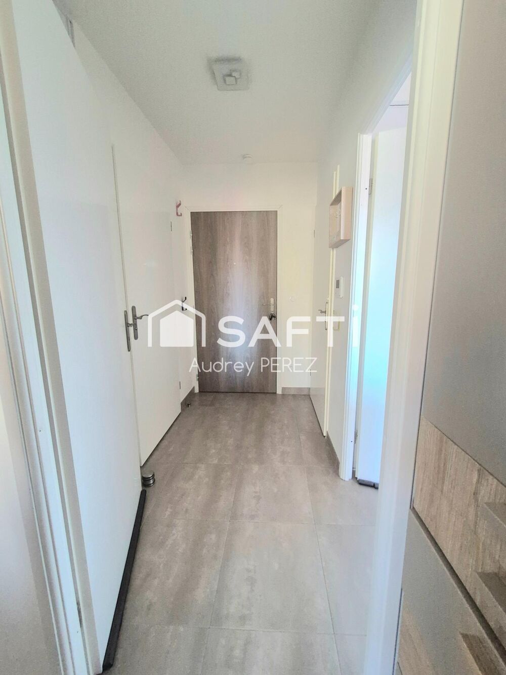 Vente Appartement Beau F2 très bien agencé avec pleins de rangements Réau