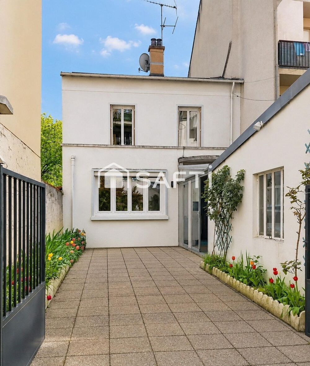 Maison familiale avec jardin et garage