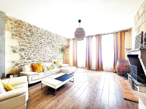   Calme pour cette grande maison de 215m�, garages .... Maison - 8 pi�ce(s) - 215 m�