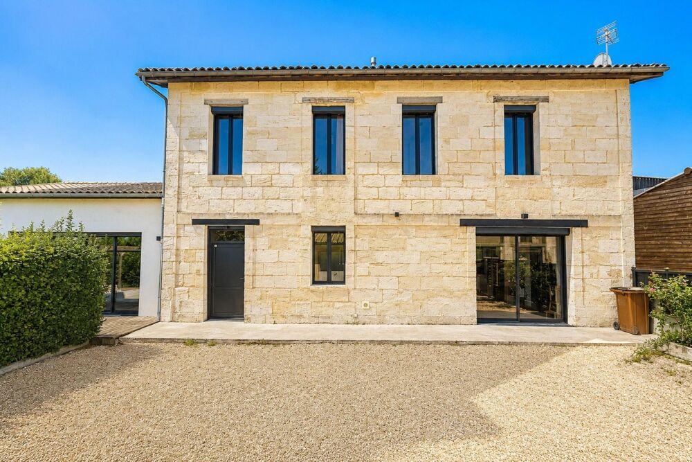 Vente Maison Maison de charme en pierre de taille avec piscine Galgon