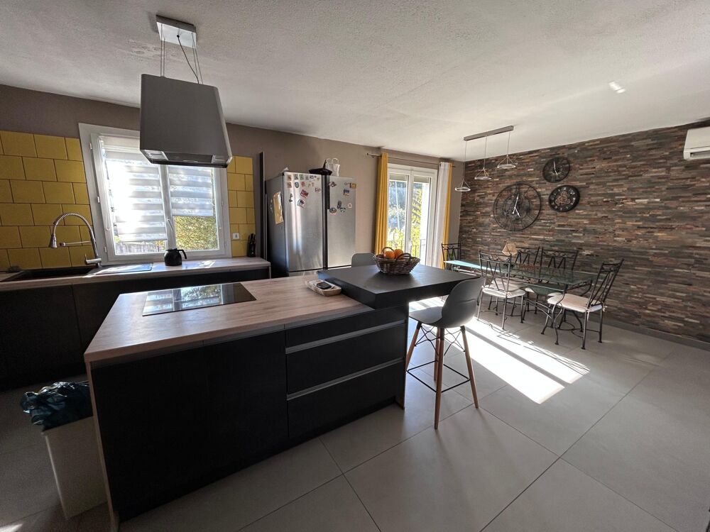 Vente Maison Belle grande maison familiale avec piscine Milhaud