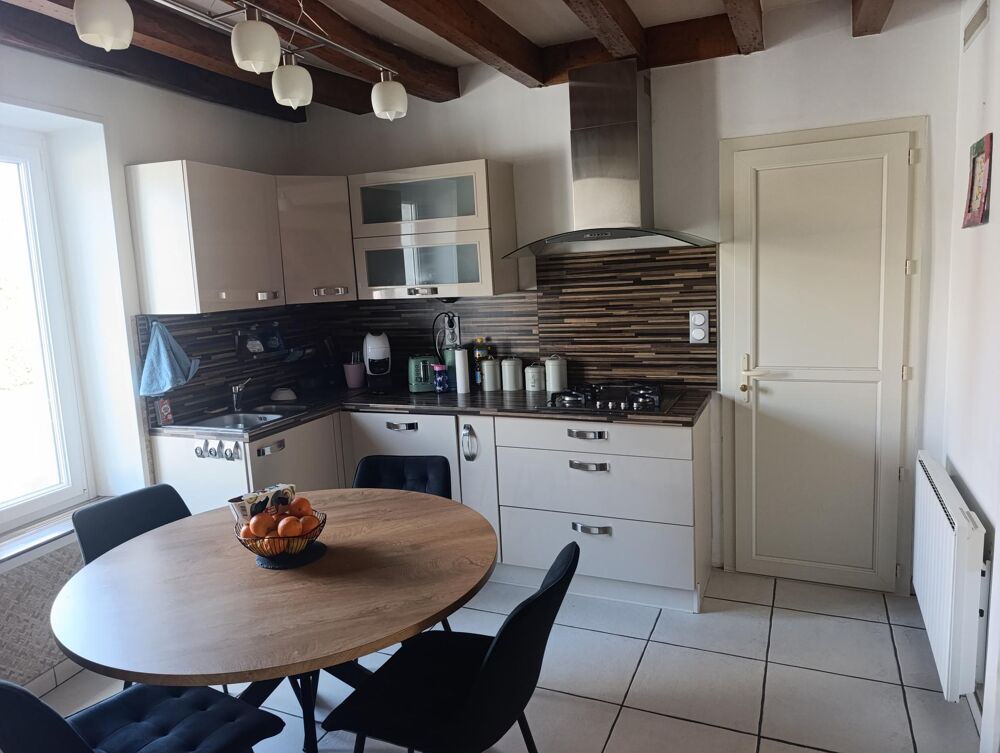 Vente Maison Issoudun – Maison familiale de 155 m² avec piscine chauffée : un bien clé en main où il fait bon vivre ! Issoudun