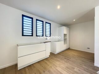 Maison à louer 4 pièces 130 m²