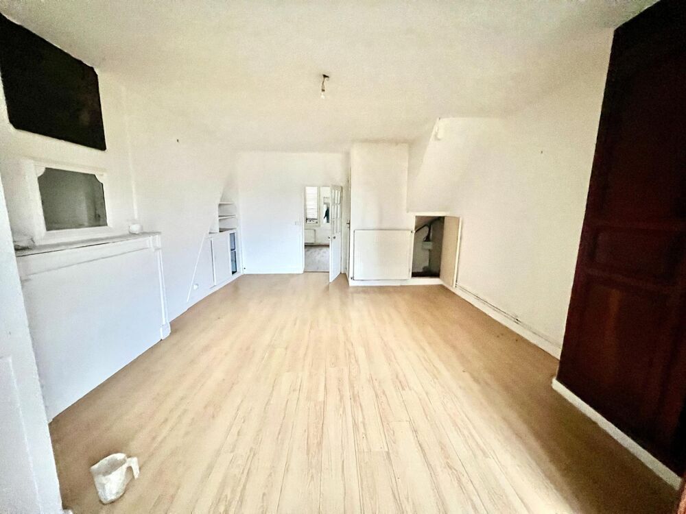 Vente Immeuble Immeuble en centre ville comprenant un appartement et un local commercial !! Villers-cotterets
