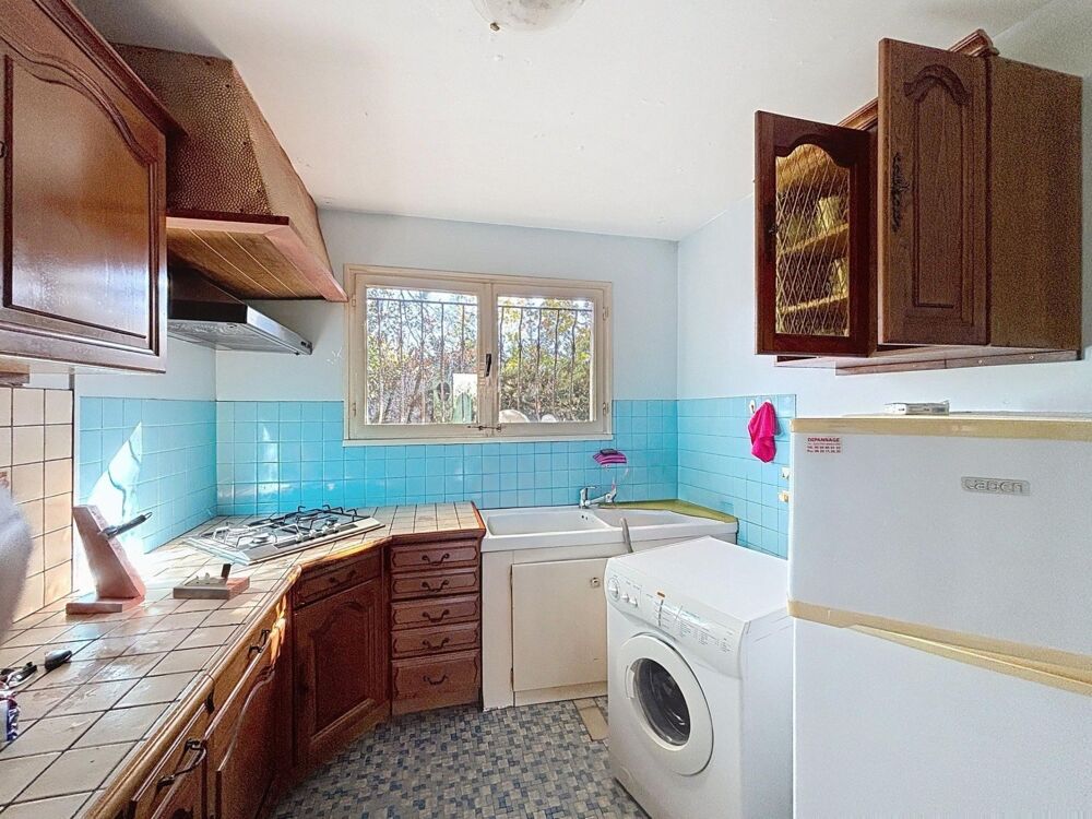 Léognan  Maison avec fort potentiel sur parcelle de 2 740 m²