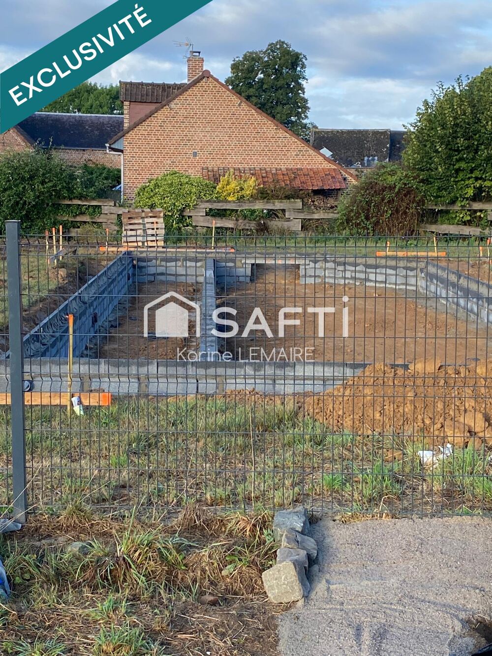 Vente Terrain Terrain constructible. Façade 32m. Proche frontière. Taisnières-sur-hon