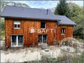  Maison  vendre 6 pices 121 m