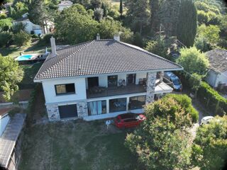  Maison à vendre 8 pièces 220 m²
