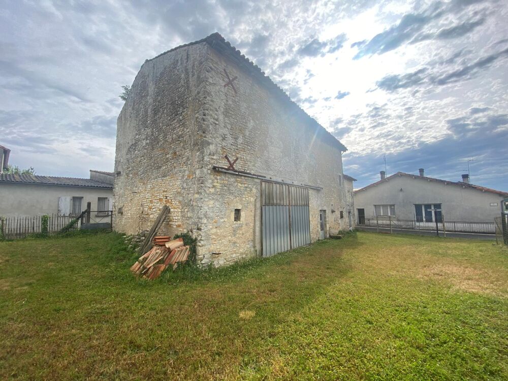 Vente Maison maison de village et sa grange Saint-fraigne