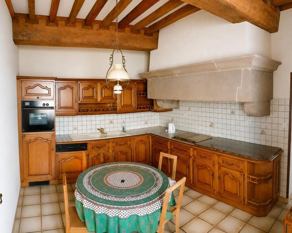 Maison de caractère avec jardin clos et dépendances