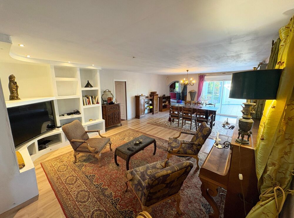 Vente Maison Villa de 170m² 3chs, piscine, 2000m² de terrain arboré Civrac-en-medoc