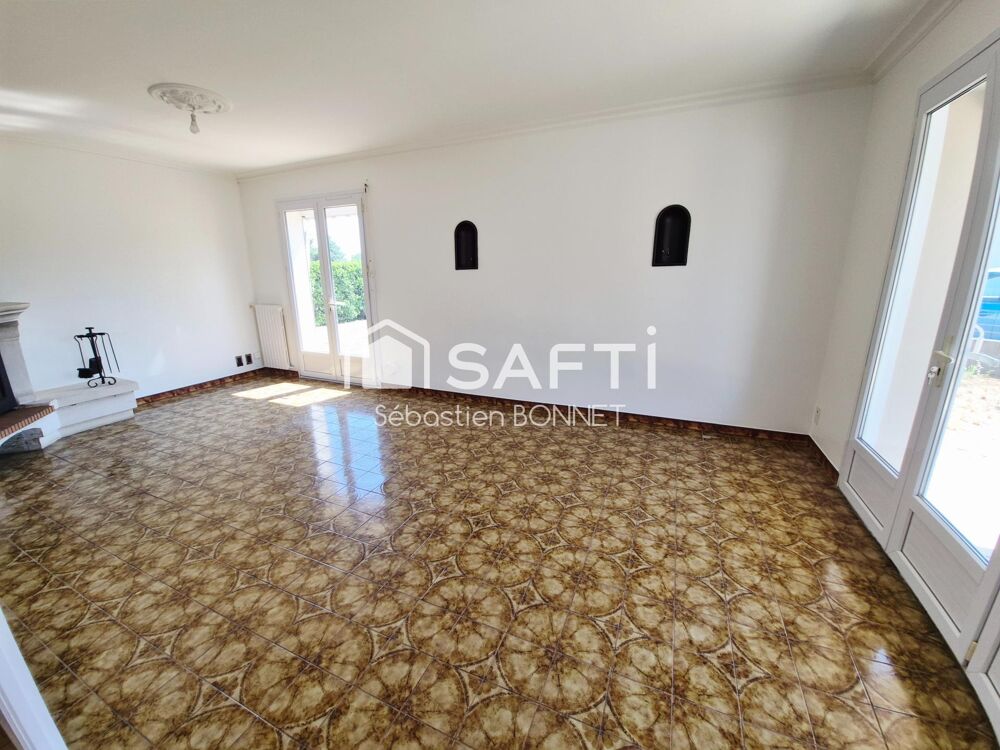Vente Maison Maison de plain pied proche centre avec dépendances Angles