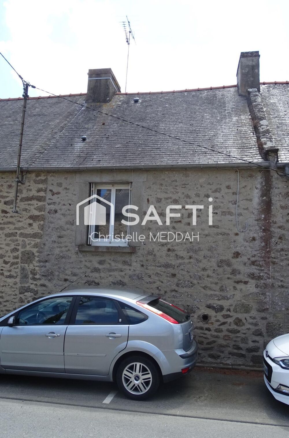Proche mer, 2 chambres, terrain constructible